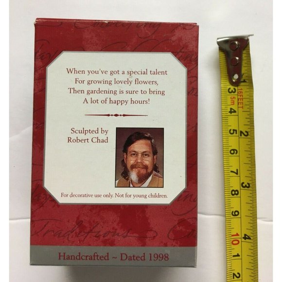 Christmas Ornament "Gifted Gardener"  Hallmark 1998 QX6736 - Picture 4 of 5
